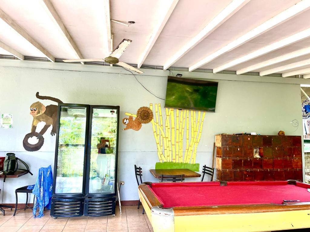 New Hostel Manuel Antonio, Meet New People Exterior photo