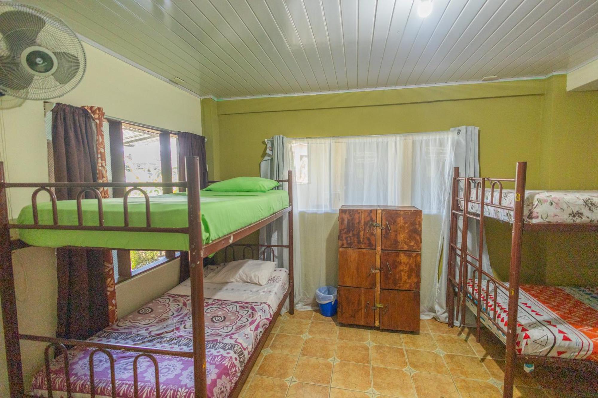 New Hostel Manuel Antonio, Meet New People Exterior photo