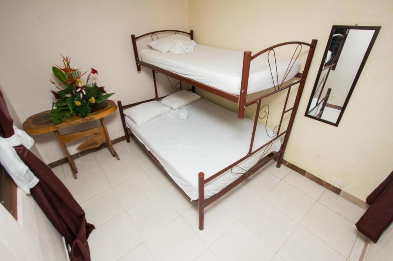 New Hostel Manuel Antonio, Meet New People Exterior photo
